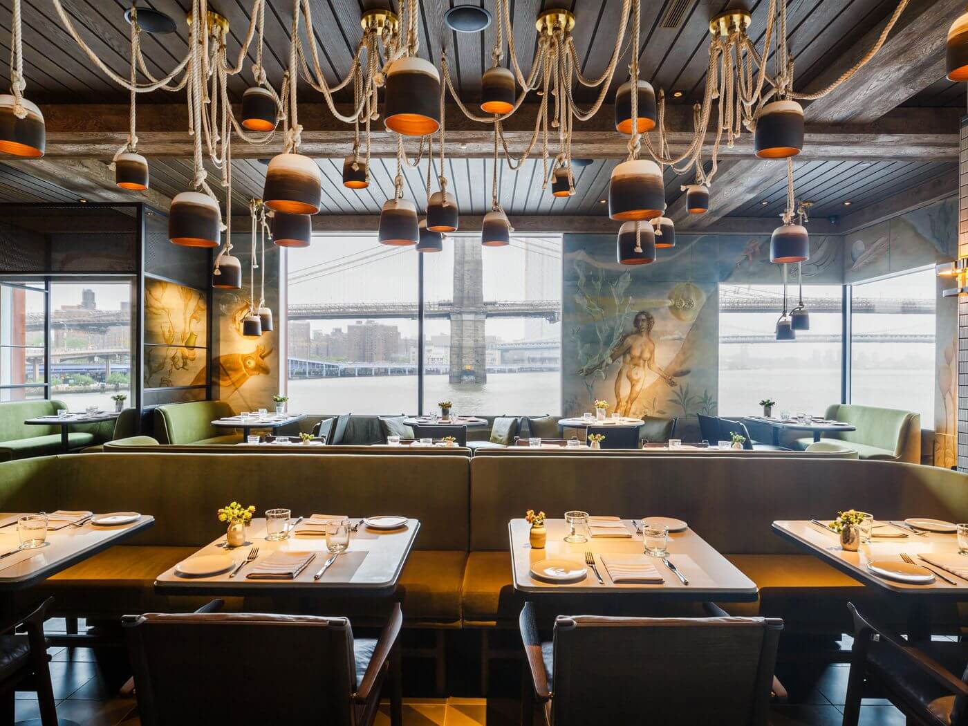 Giới thiệu về The Fulton – Biểu tượng ẩm thực hải sản giữa lòng New York 2 Không gian bên trong nhà hàng The Fulton New York